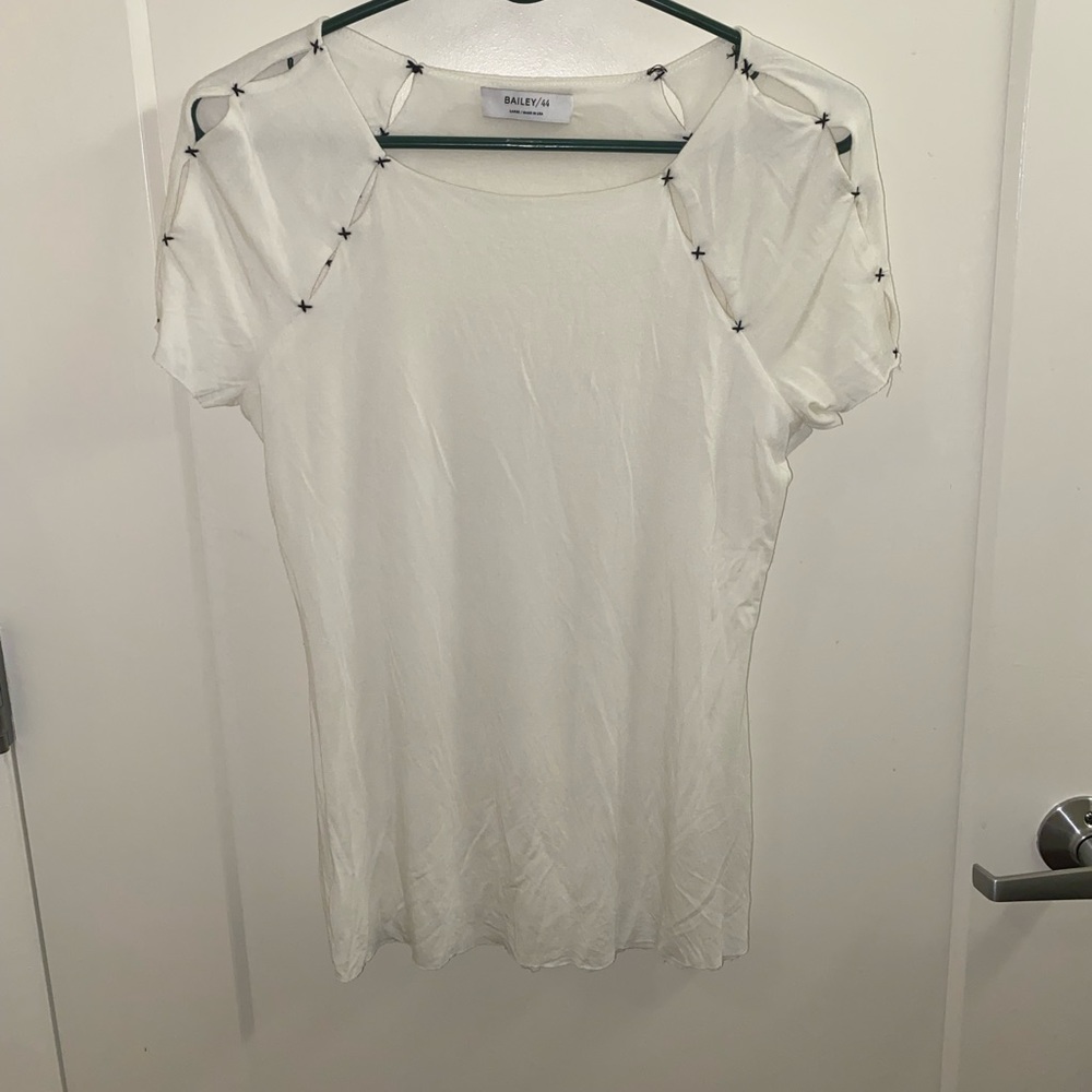 Bailey/44 white flowy top